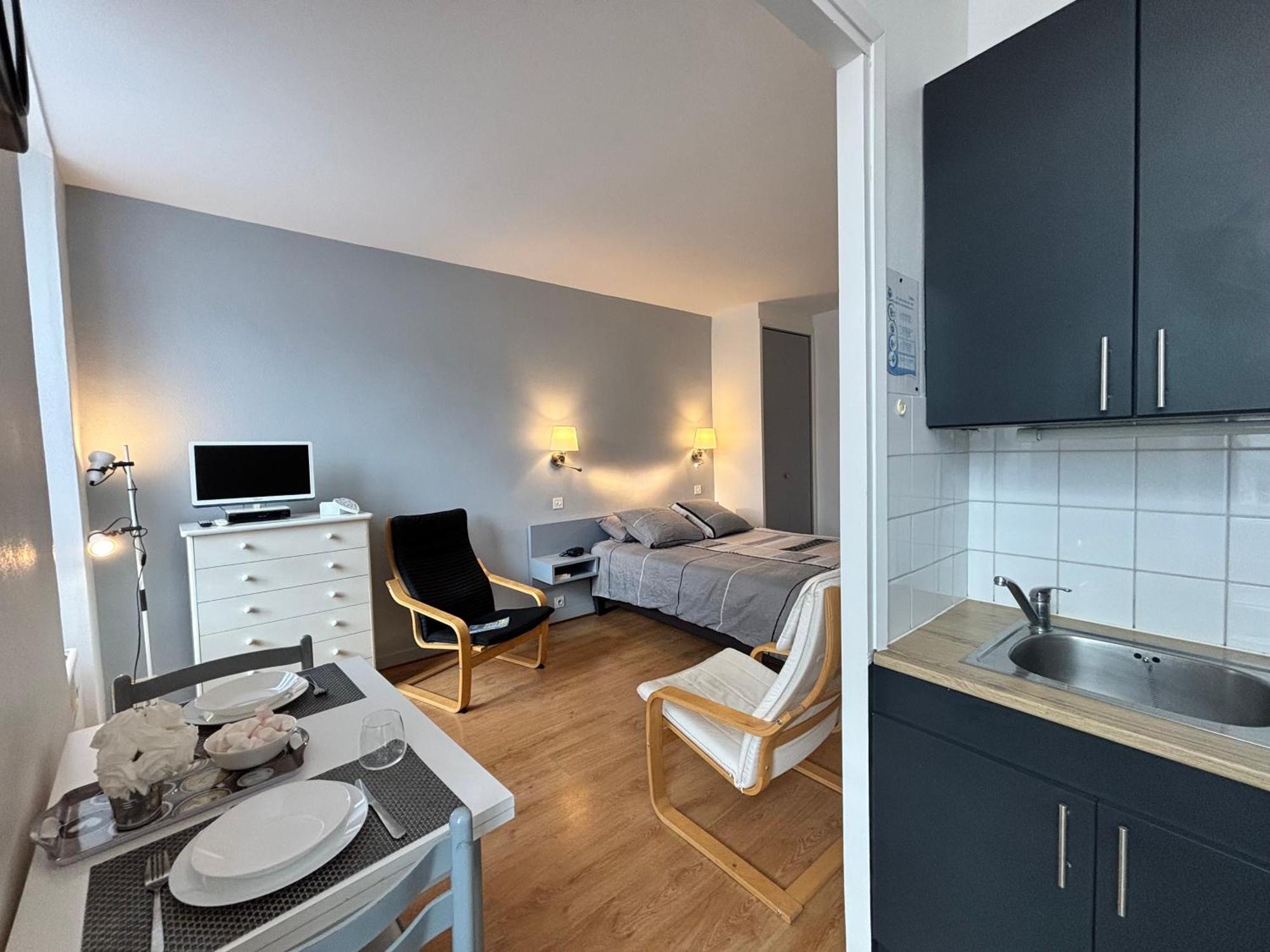 Le Sancy - Studio - 1 Lit - 2 Pers - Clim Châtel-Guyon Εξωτερικό φωτογραφία
